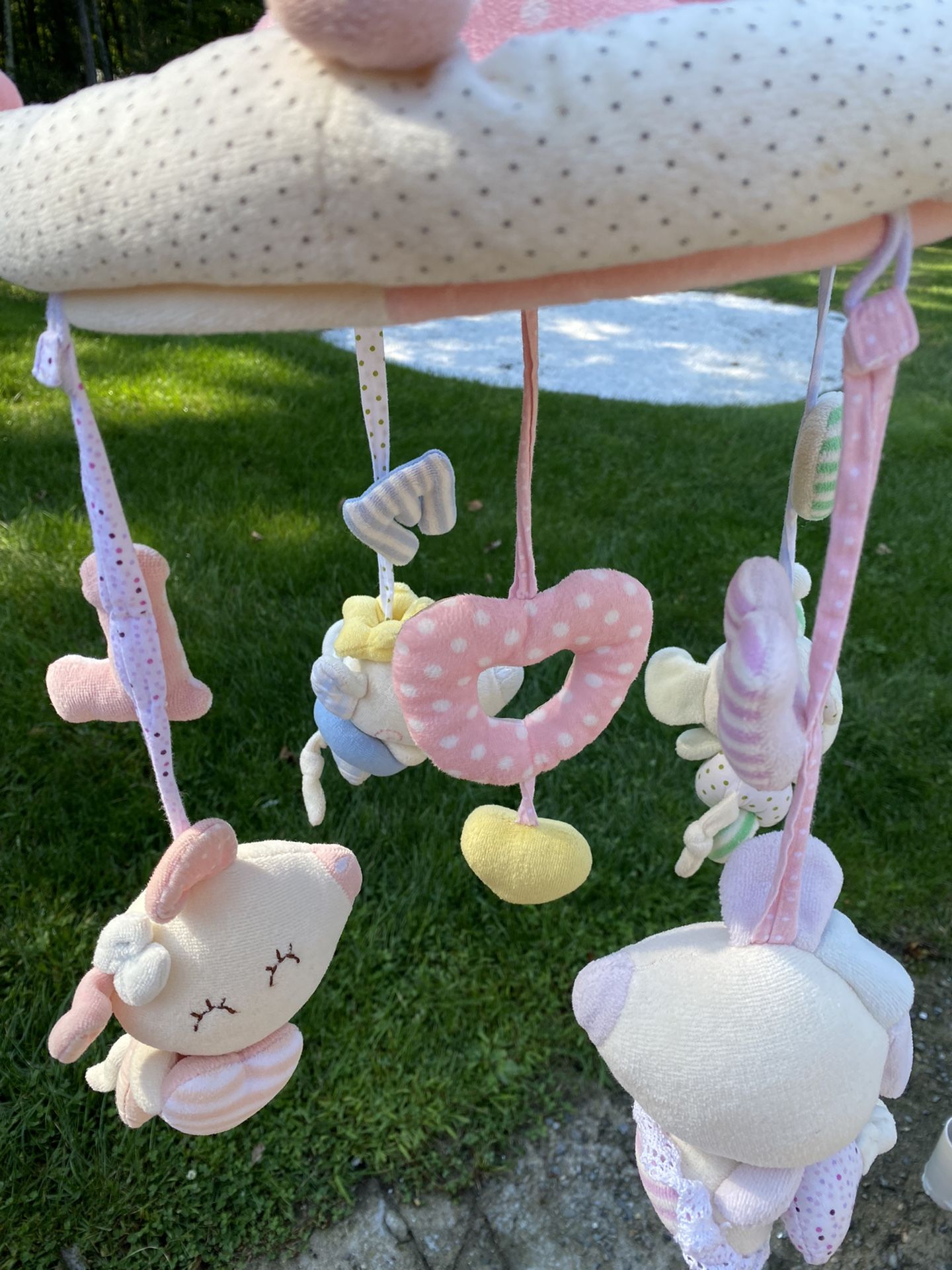 Crib Mobile, can Download Any Music In It