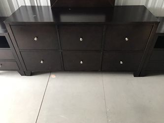 3 Piece bedroom set And Mirror  Thumbnail