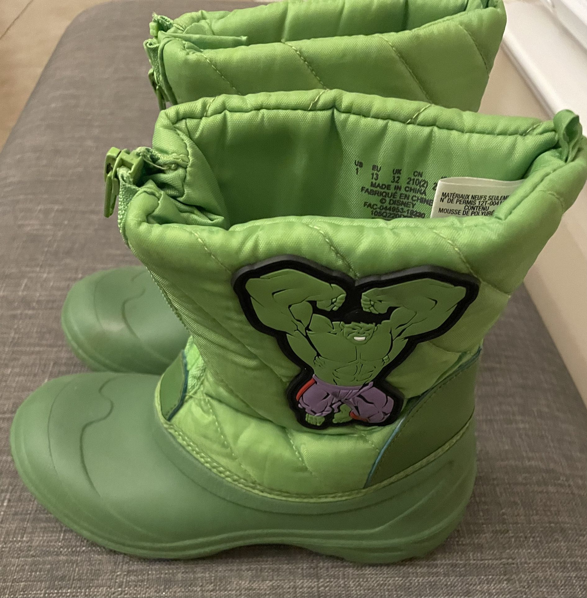Like New Marvel Hulk Rain Boots Size 1