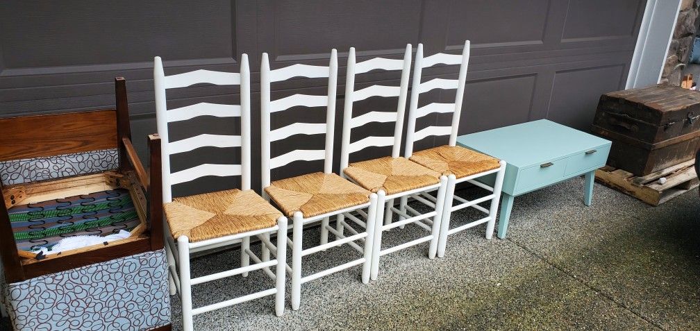 4 Four House Chairs