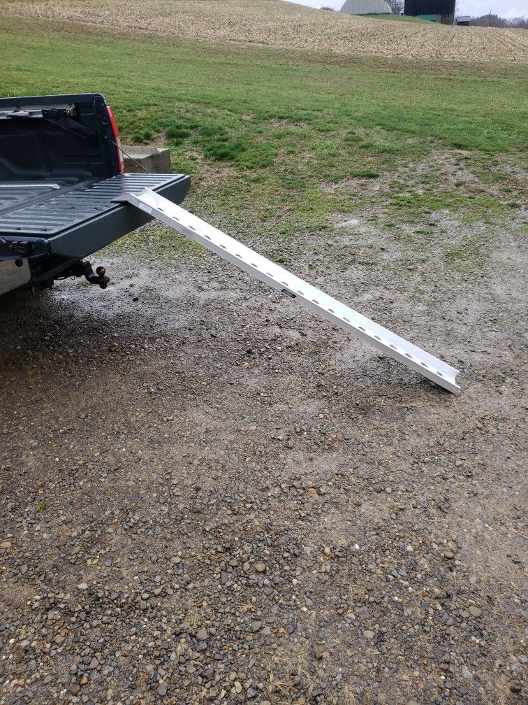Dirt Bike Ramp