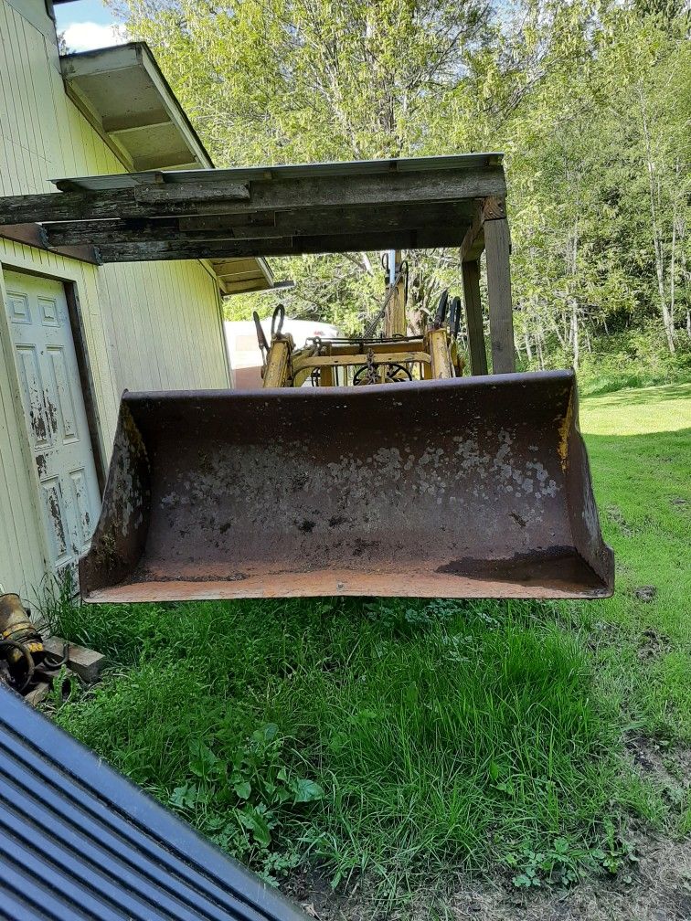 Case 420 Backhoe