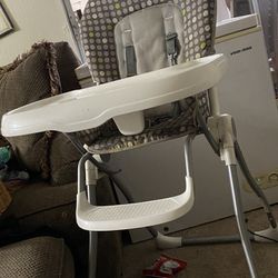 High chair for baby/toddler Thumbnail