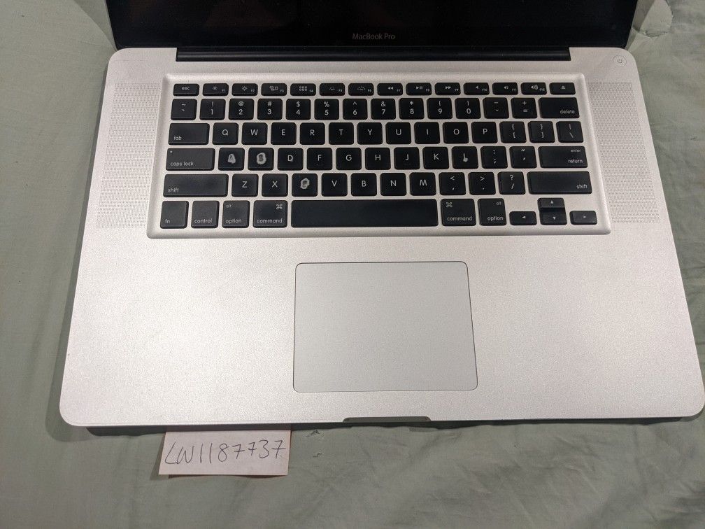 FOR PARTS MacBook Pro 15" 2012