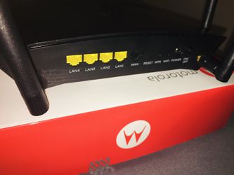 Motorola AC2600 4x4 WiFi Smart Gigabit Computer Router w/ Extended Range  Thumbnail