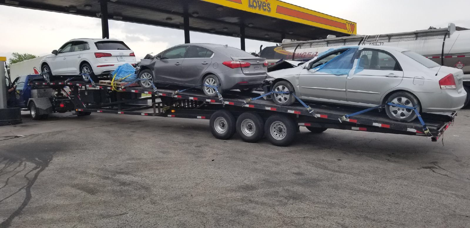 2001 Kaufman 3 car Wedge trailer for Sale in Tyler, TX OfferUp