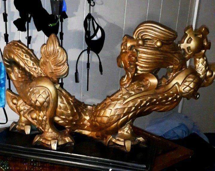 dragon sculpture by Austin prodinc 1989c