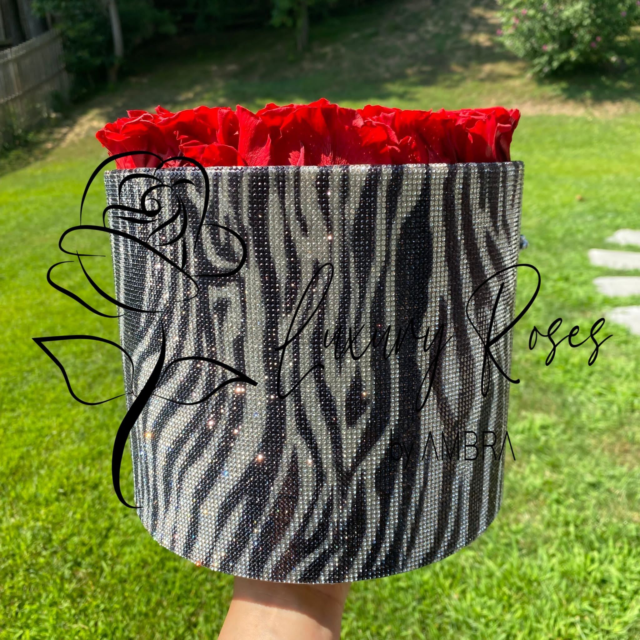 Red preserved roses Rhinestones Animal Print Leopard Zebra Rhinestones Eternal Box Roses Real Preserved Flowers Lasting Bouquet Bucket