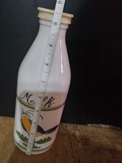 Egizia Vintage white juice carafe with lid Thumbnail