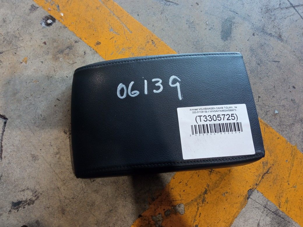Armrest For 2016 Volkswagen Tiguan Stock 06139
