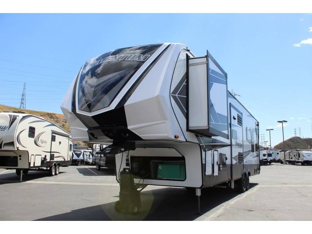 2020 Grand Design Momentum 351M for Sale in Redding, CA - OfferUp