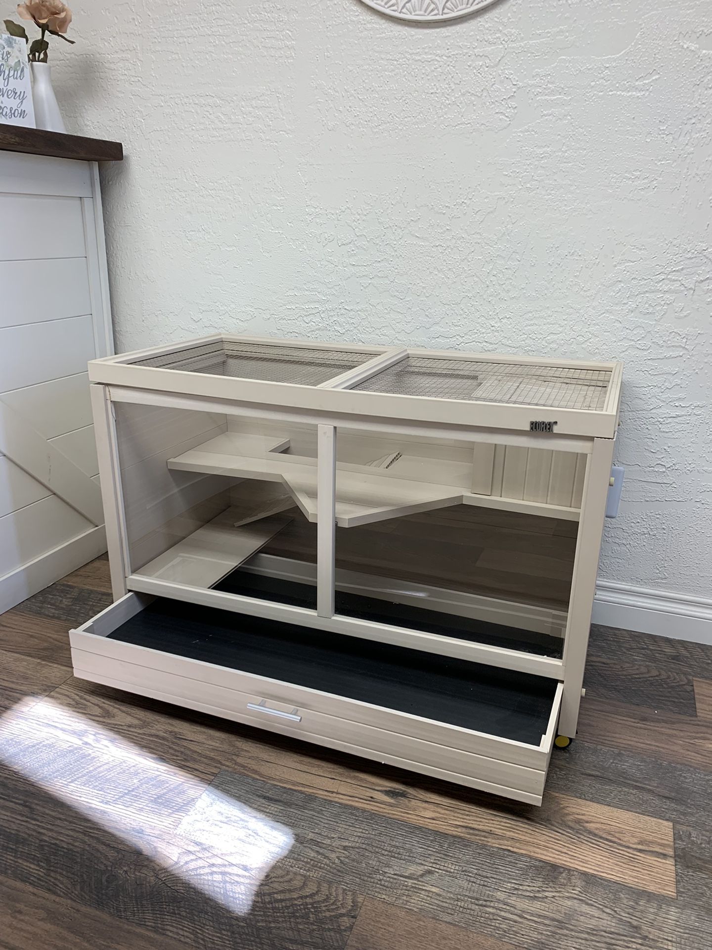 Indoor Pet Enclosure Cage Rabbit Reptile Guinea Pig Bunny Ferret Animal Enclosure With Pull Out Tray
