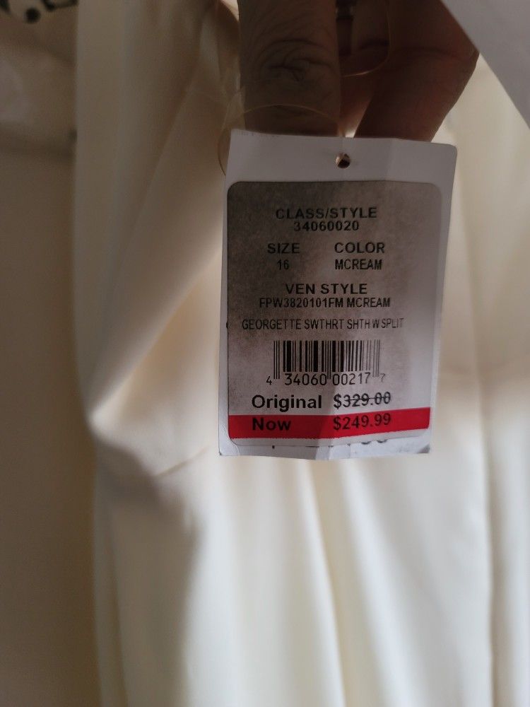 Wedding Dress - Brand New. Never Worn