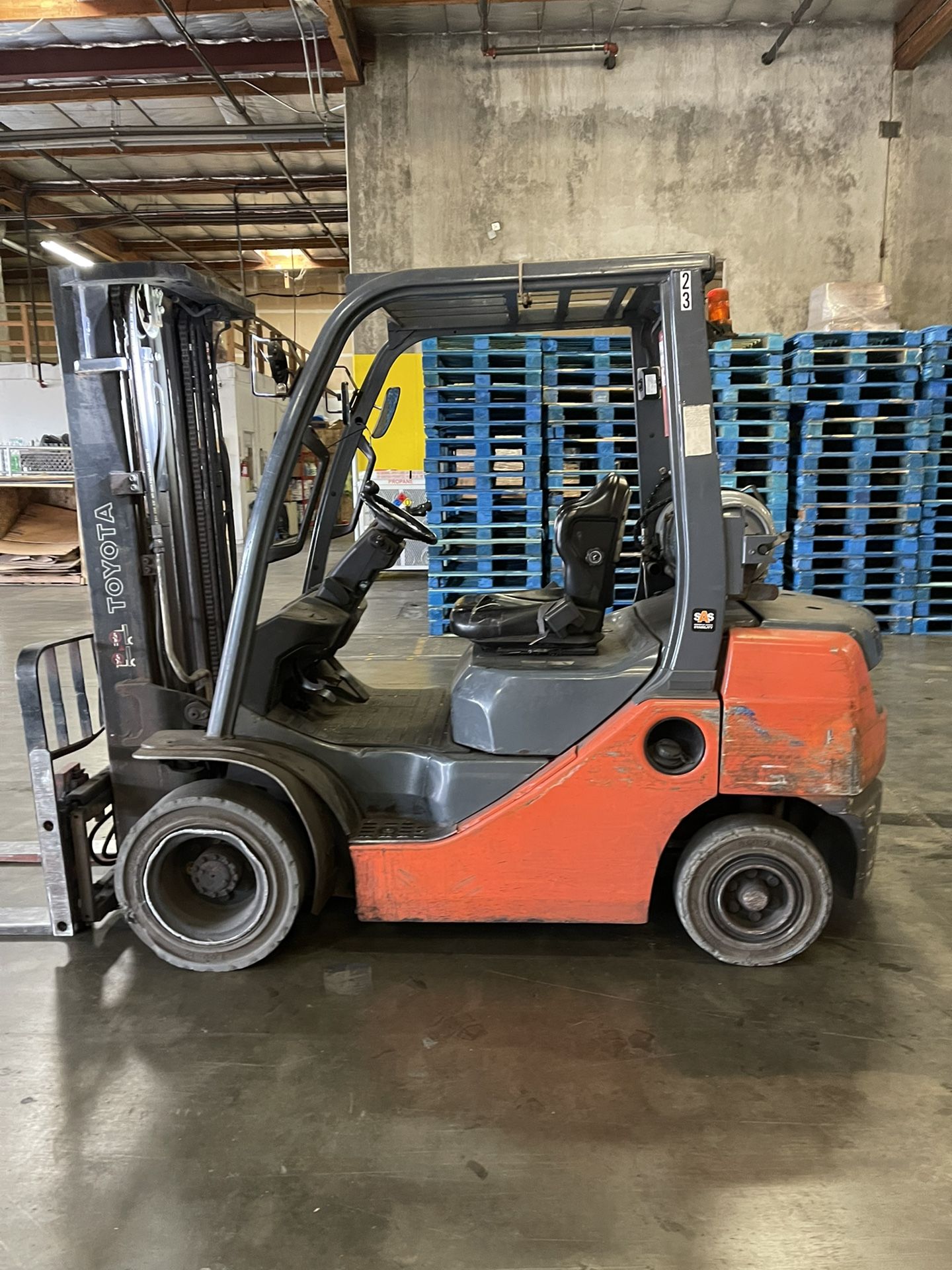 Toyota Forklift 2012 (Heavy)