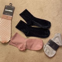 Women’s socks bundle. 4 pairs Thumbnail