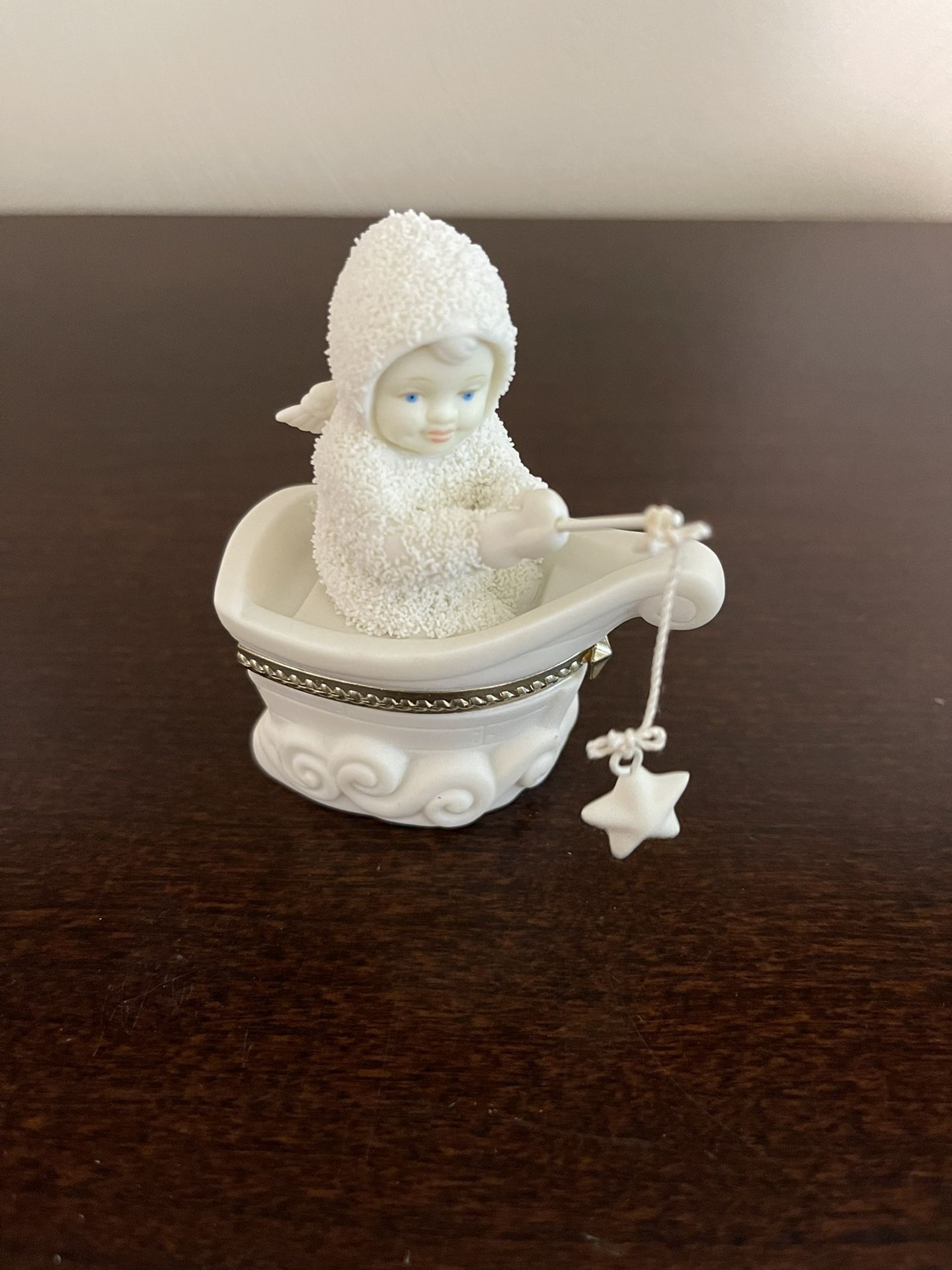 2/$25 or 3/$30 Snowbabies Rock a-bye Baby hinged box