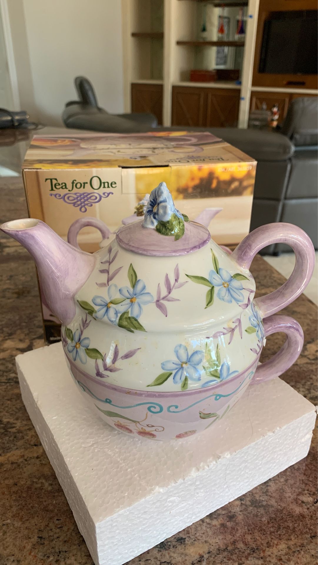 Tea Pot -Hand Painted-Holds 10.8 fl. oz.