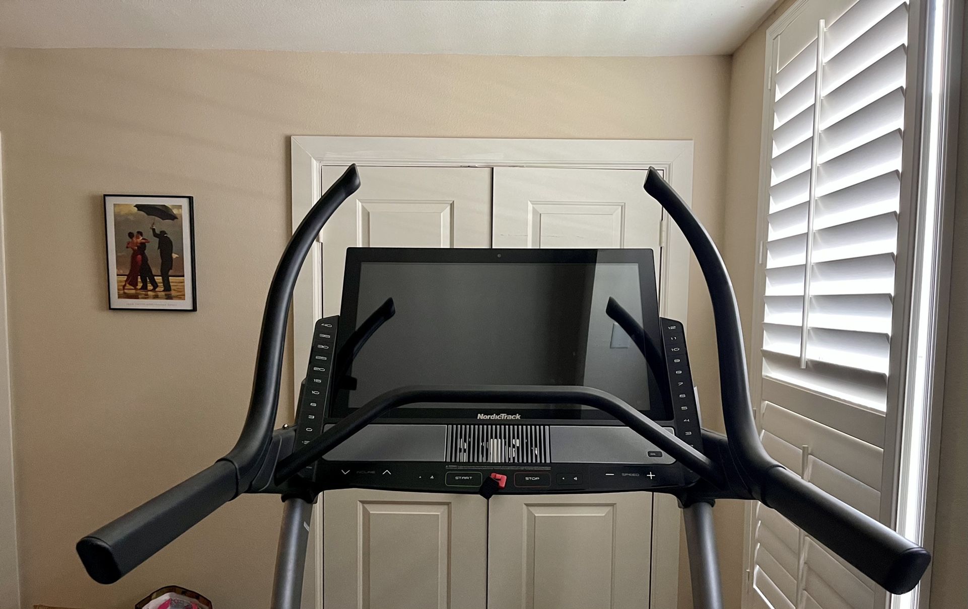 NordicTrack - Commercial X32i - Black