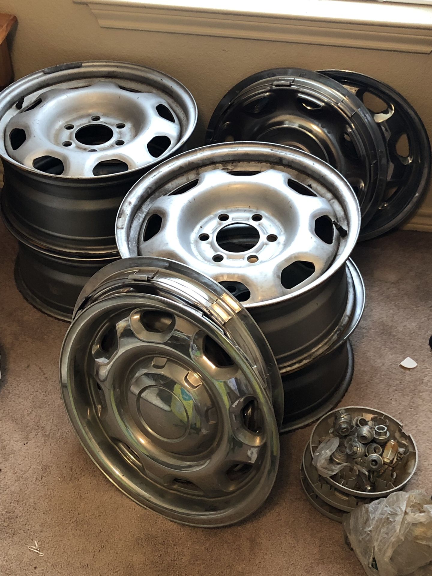 Ford F-150 Stock Rims & Lug Nuts