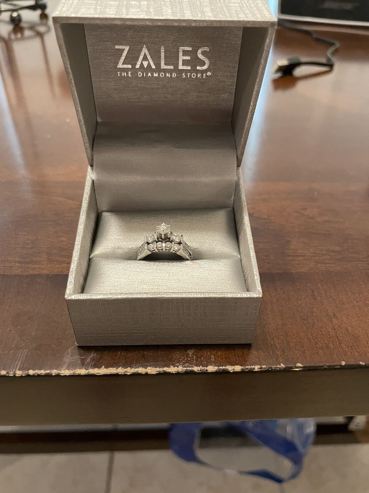 1 CT. T.W. Diamond Three Stone Bridal Set in 14K White Gold