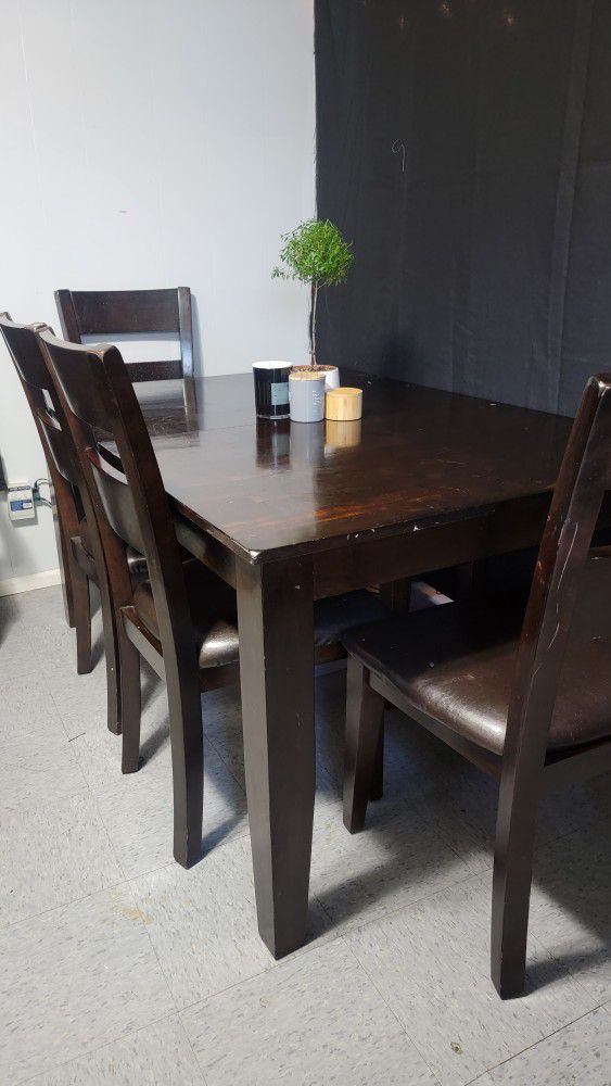 Wood Dining Table W/ 4 Chairs & Bench
