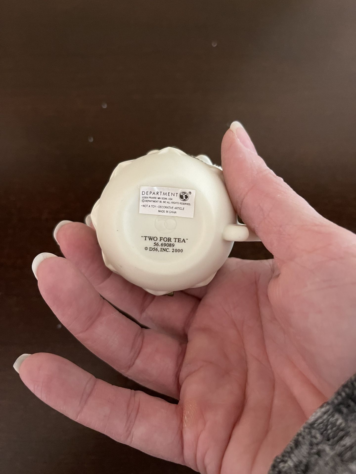 2/$25 or 3/$30 Snowbabies "Two For Tea Hinged Box"
