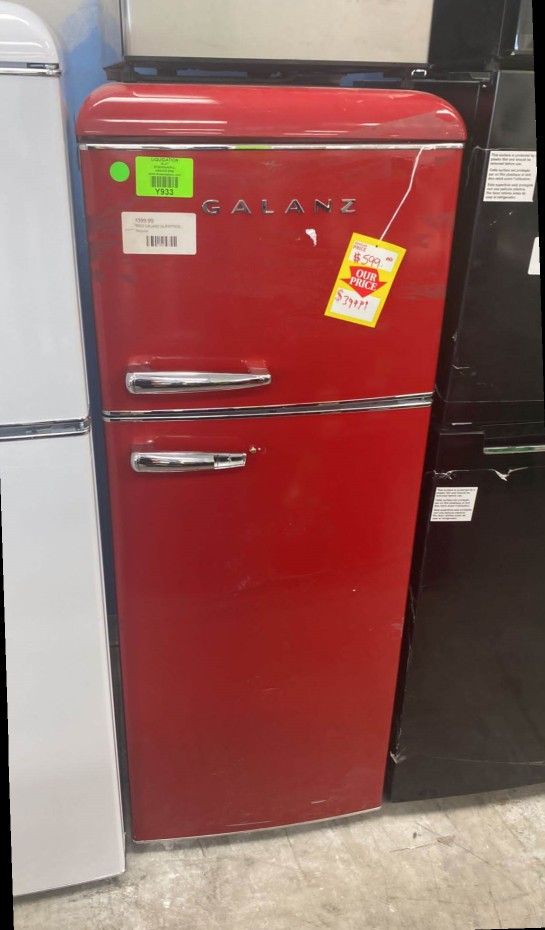 GALANZ GLR10TRDEFR 10.0 cu. ft. Retro Top Freezer Refrigerator with