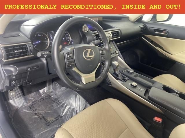 2019 Lexus IS
