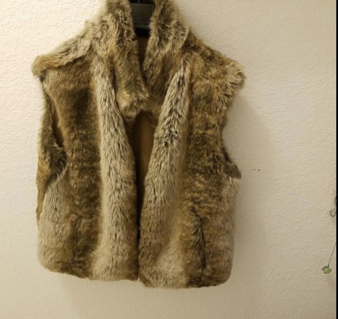 Fur vest