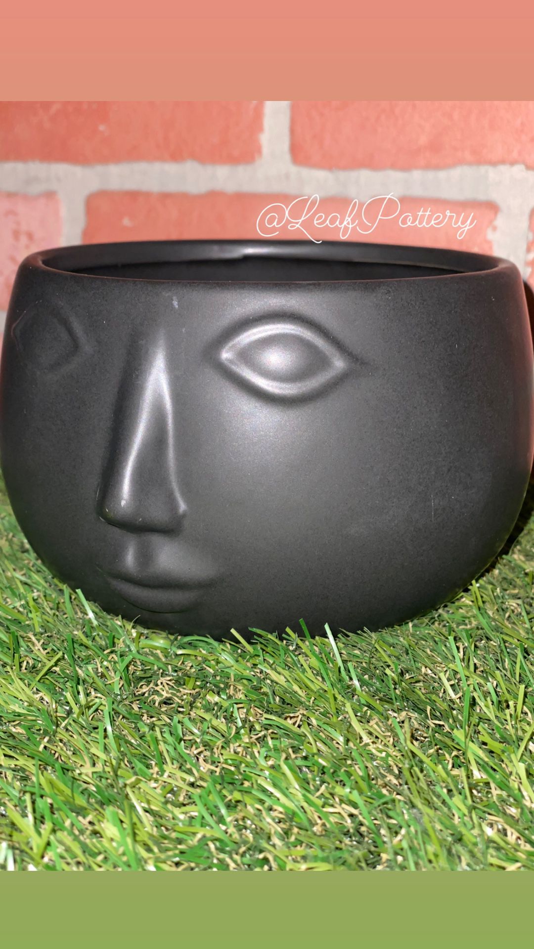 Lowy Ceramic Planter Pot 