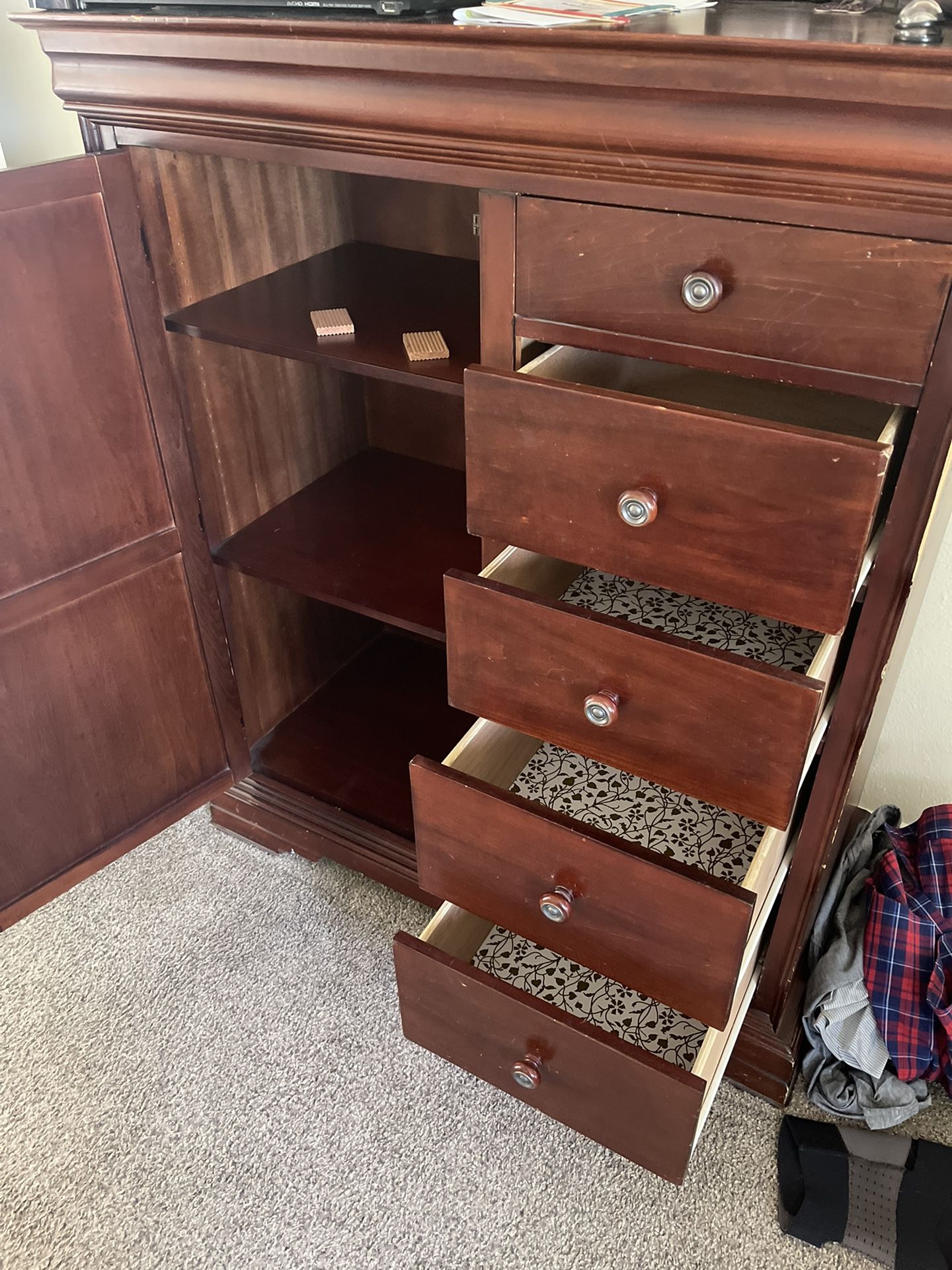 Dresser $50