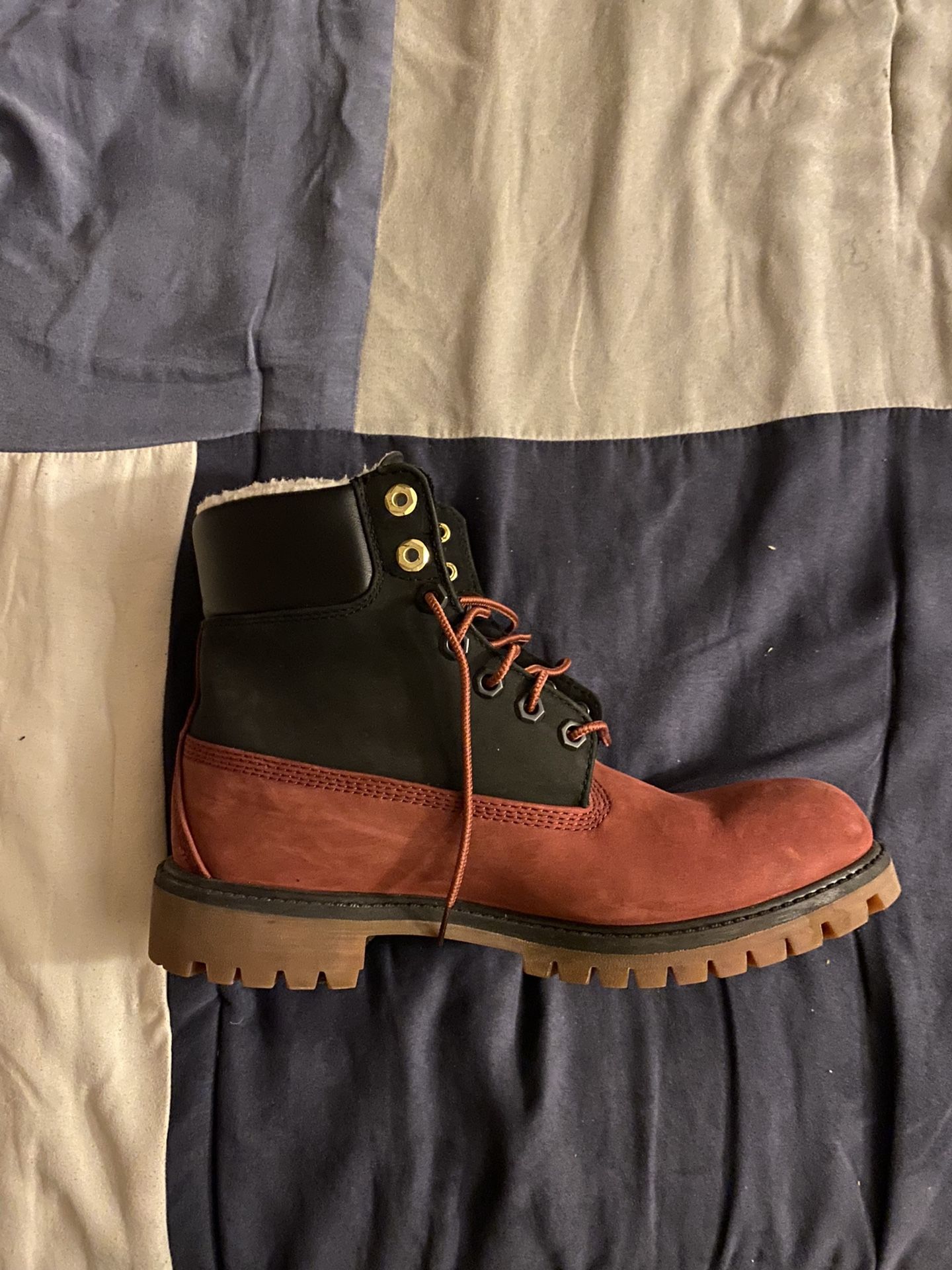 Timberlands Burgundy Wool