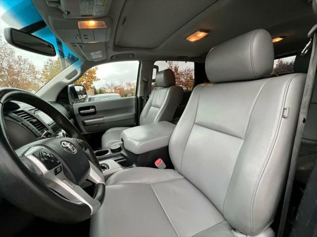 2015 Toyota Sequoia