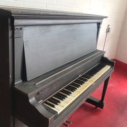chicago cable company upright piano