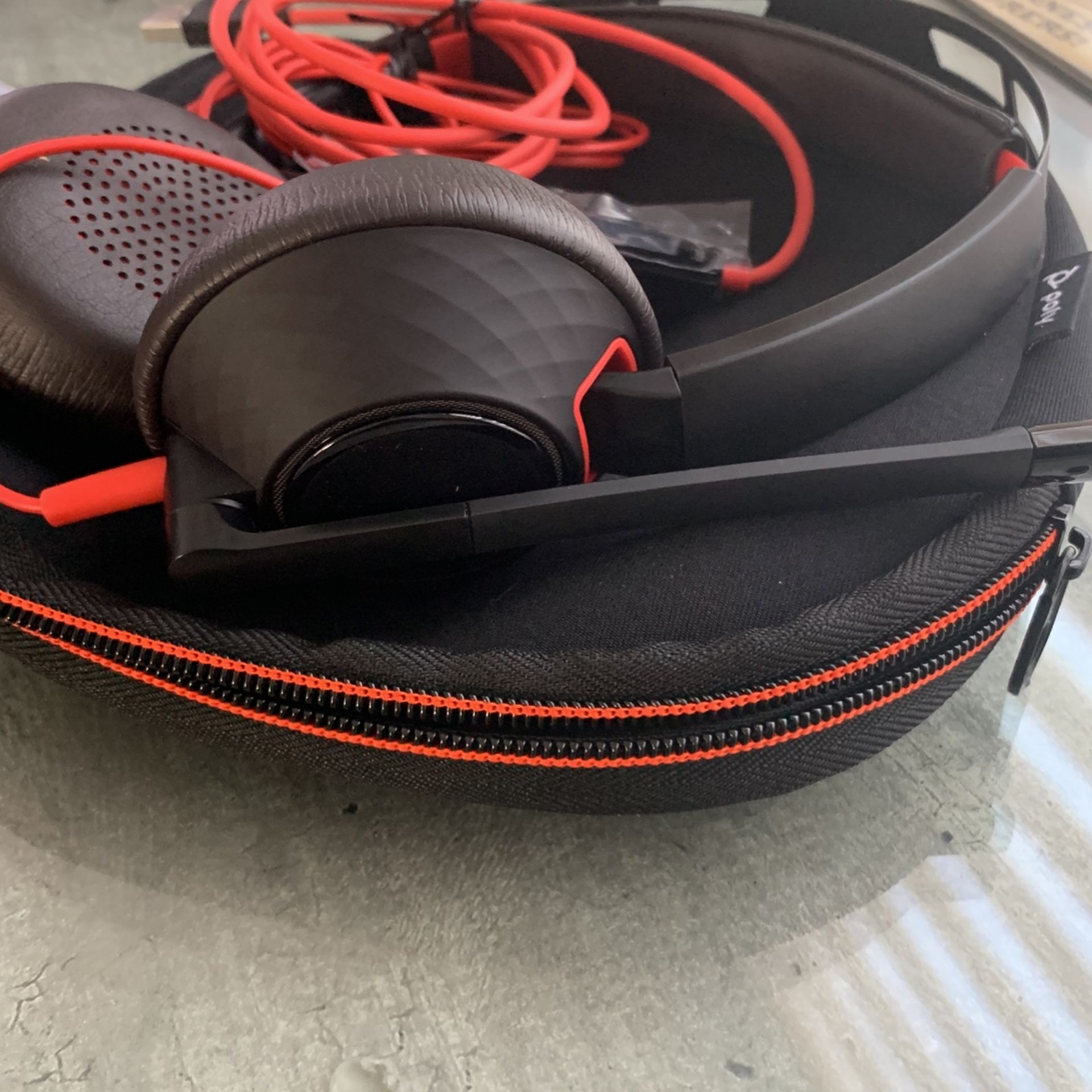 Poly Blackwire 5200 Headset