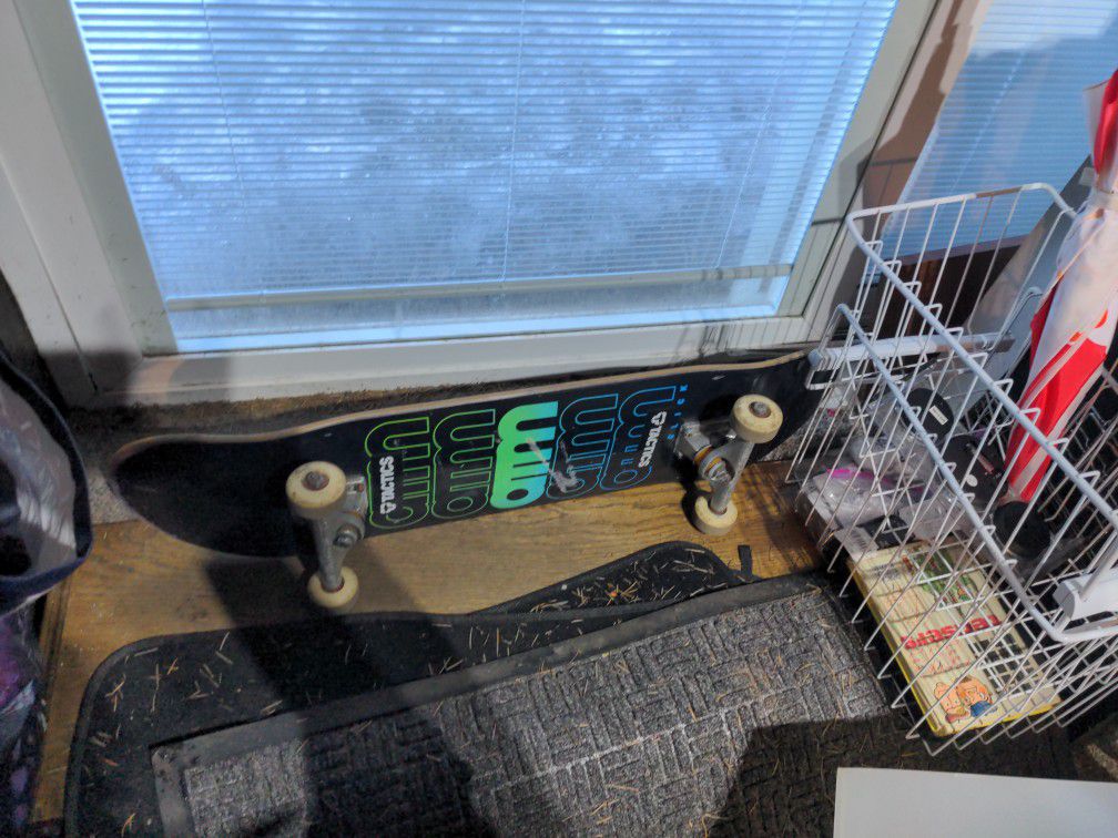 Skateboard Complete - Independent trucks, Bones Reds Bearings, Bones Wheels 38mm, ATM Shop Deck (Portland Skateshop)