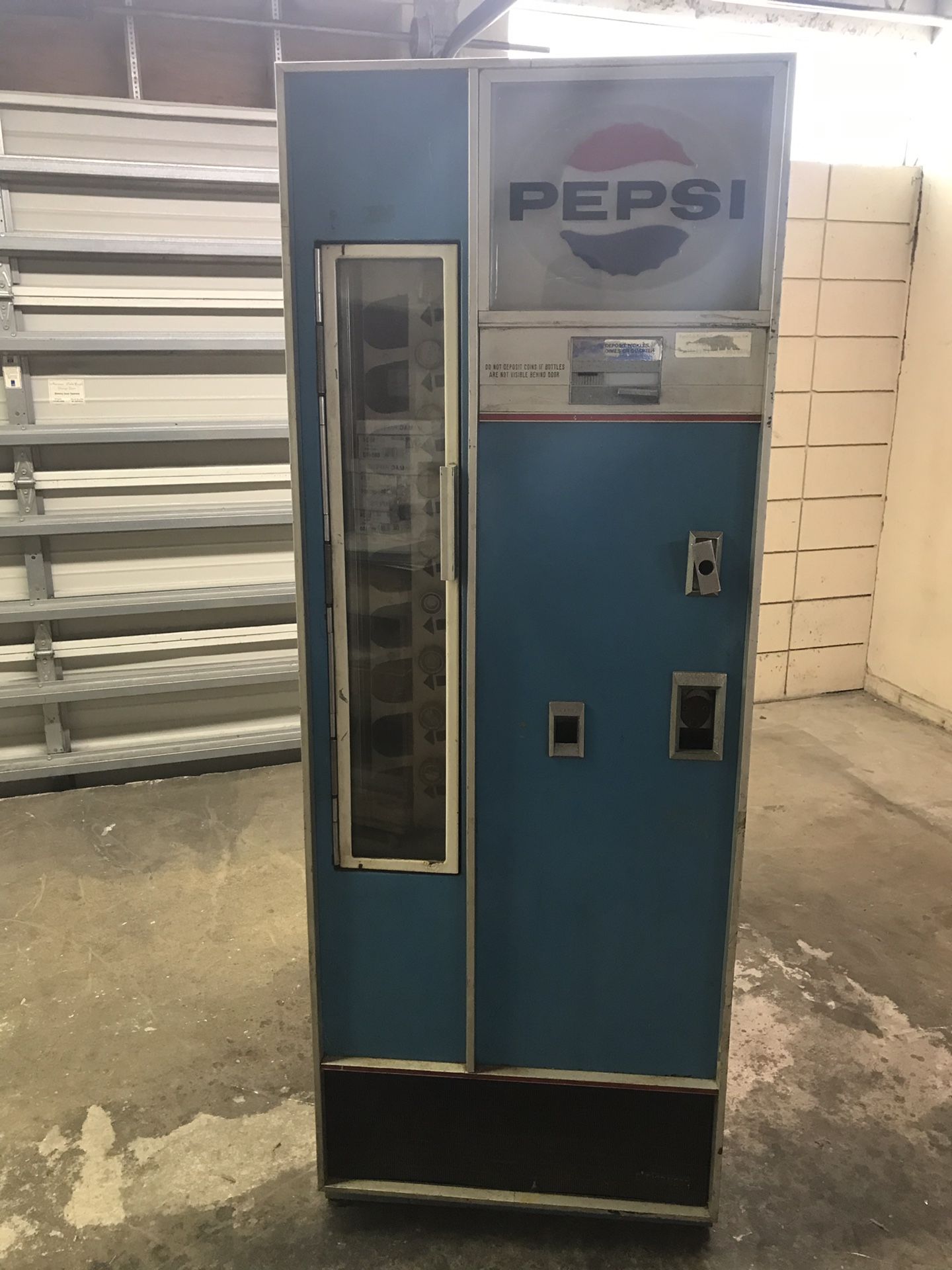 Vintage 1960s Pepsi Machine circa 1960s for Sale in Boca Raton, FL ...