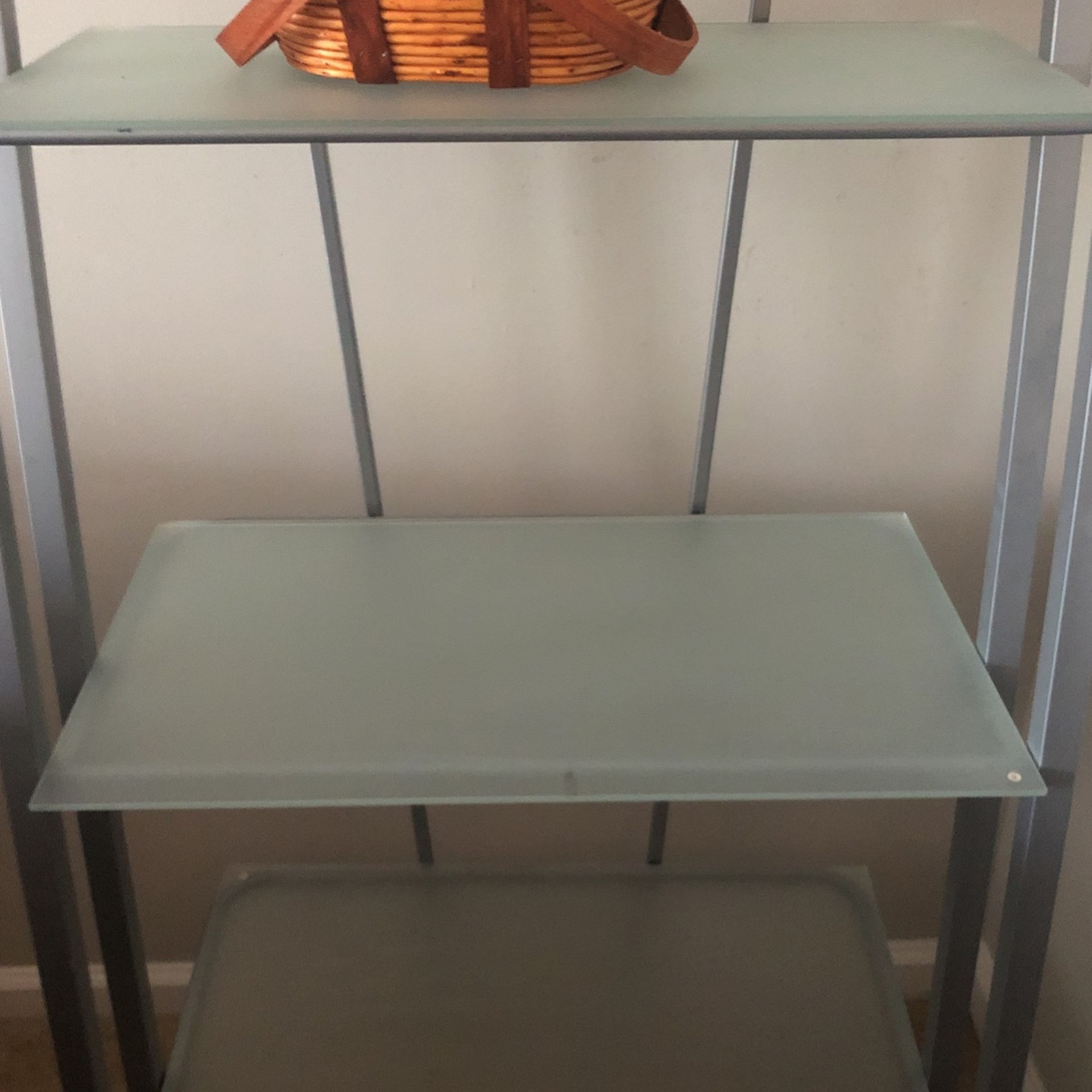 glass shelving 30$