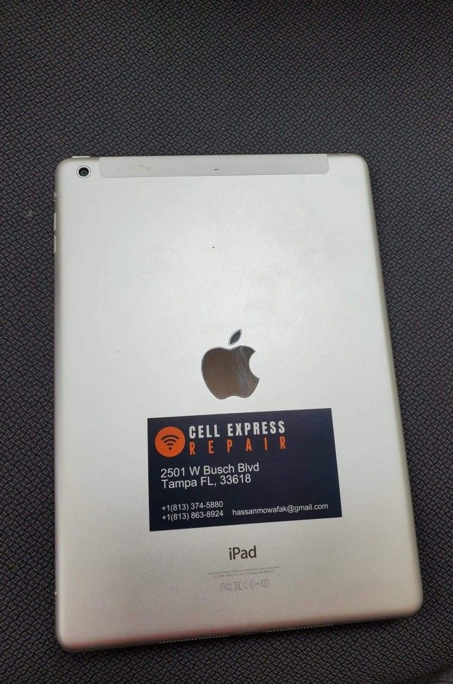 Ipad air 1 Five Generation Unlocked Like New Condition |With 30 Days 3