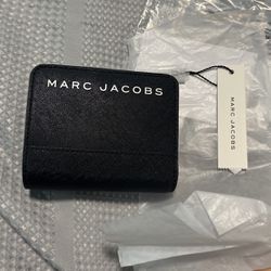 Marc Jacobs Wallet Thumbnail