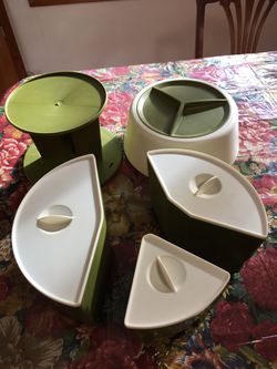 Vintage Rubbermaid Avocado Green Revolving Canister Carousel Lazy Susan 70's Thumbnail