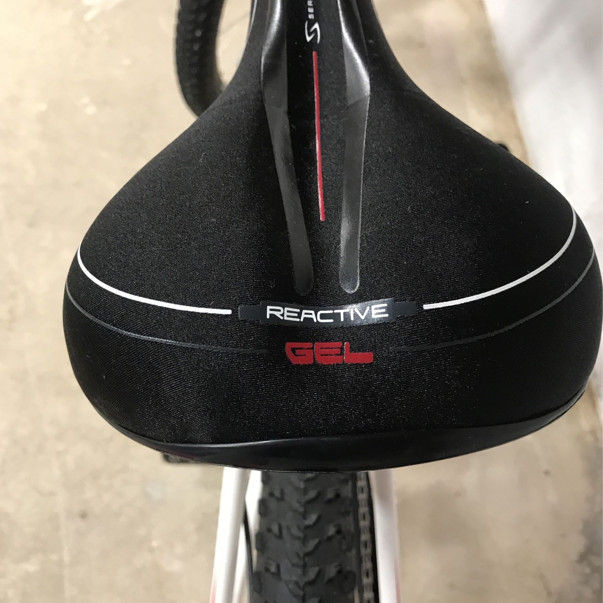 Bike - Specialized - HARDROCK sport -29 Er -