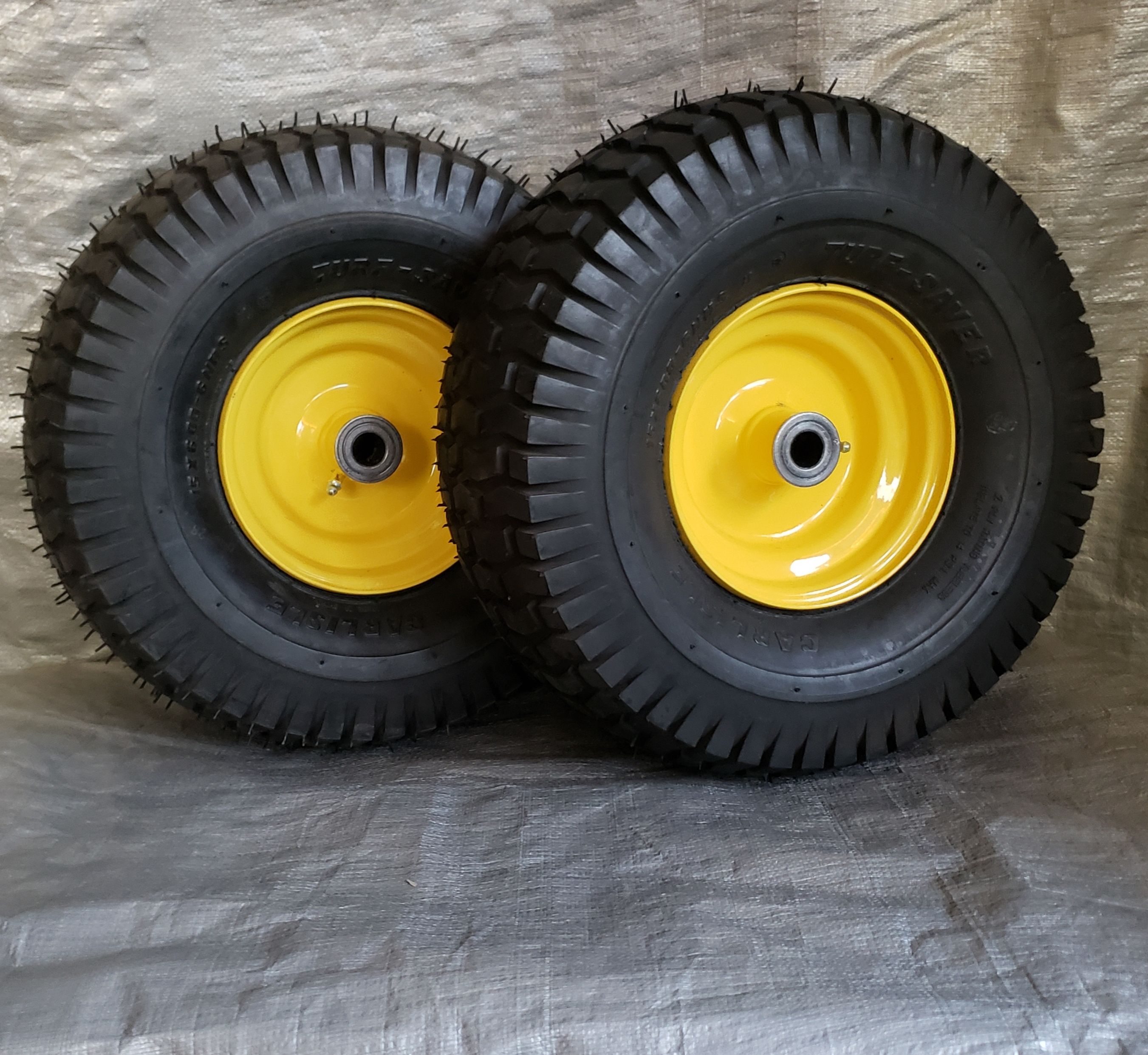 JOHN DEERE wheel with Carlisle 15x6.00-6 Turf Trac / Turf Saver lawn ...