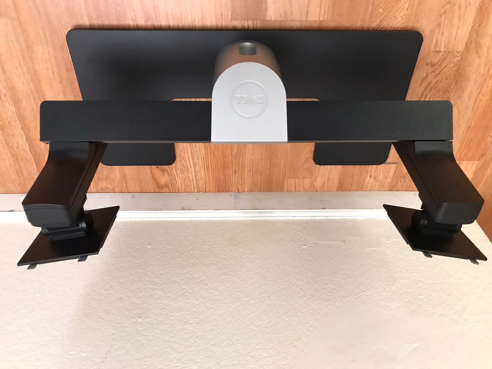 Dell-IMSourcing MDS14 Dual Monitor Stand (contact info removed) 9" x 30" x 19.5"