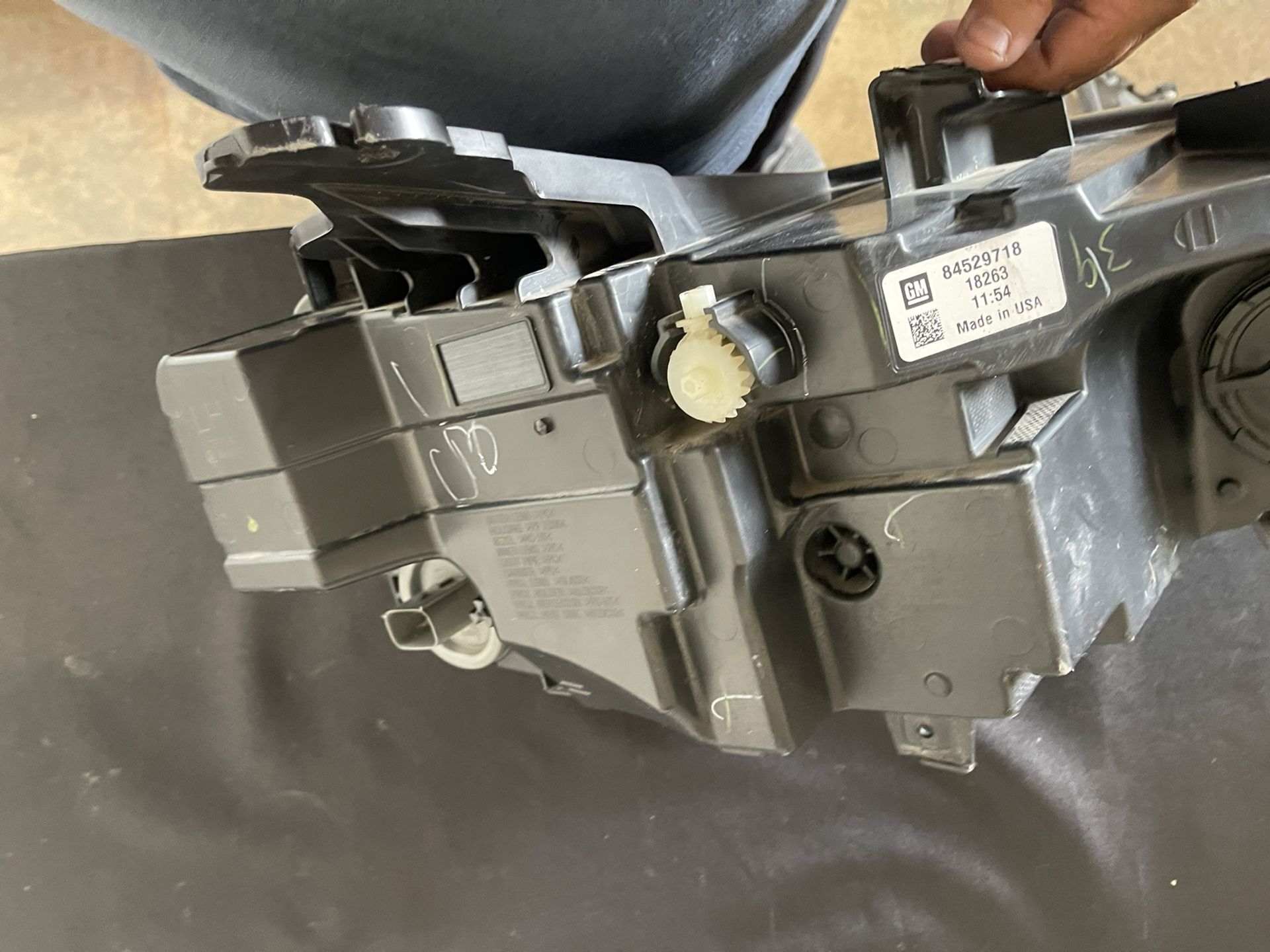 chevy camaro 2019-2021 lh headlight