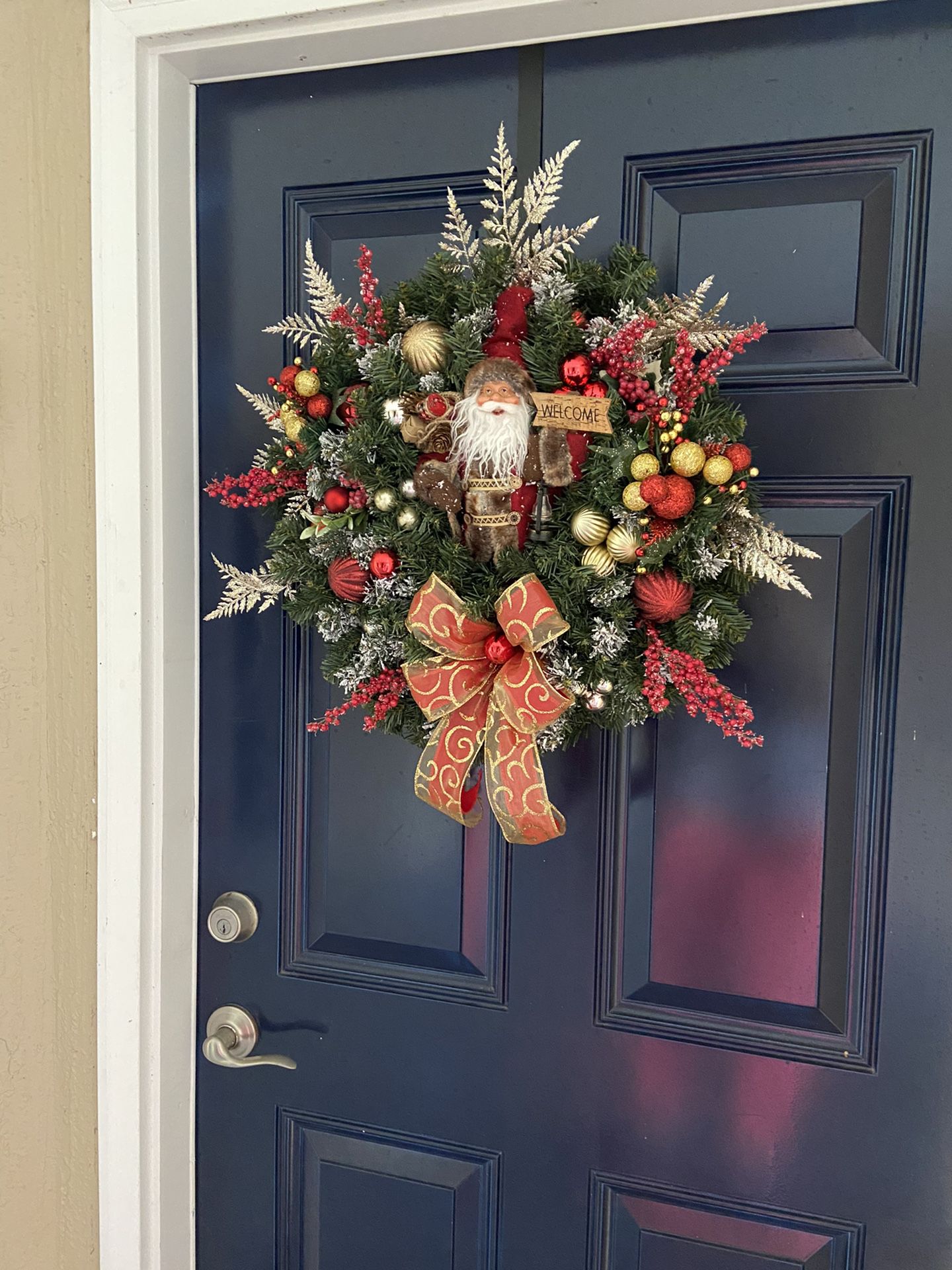 Christmas wreath door decor