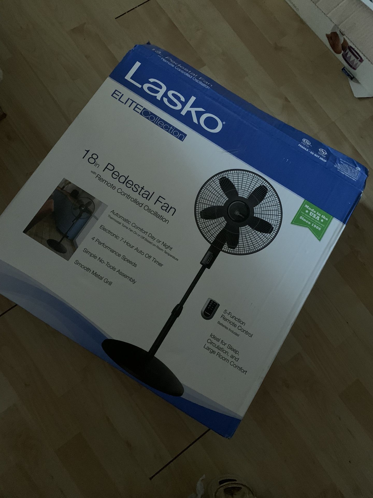 Lasko “ 18” pedestal fan