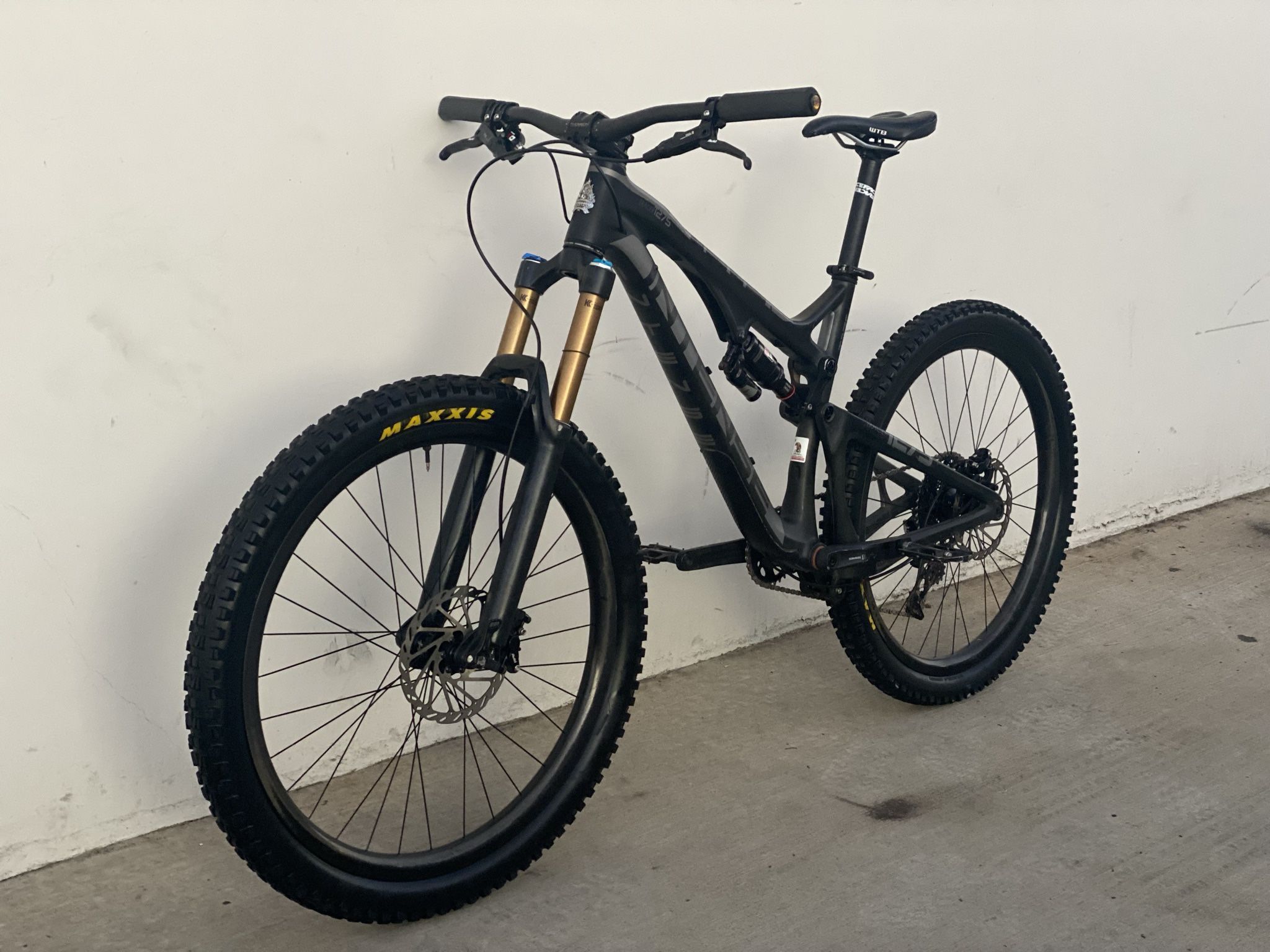 Intense Tracer T275 PRO (CARBON FRAME and WHEELS). SRAM XO 1*11 Speed. Carbon ENVE Wheelset 27.5. M-size.