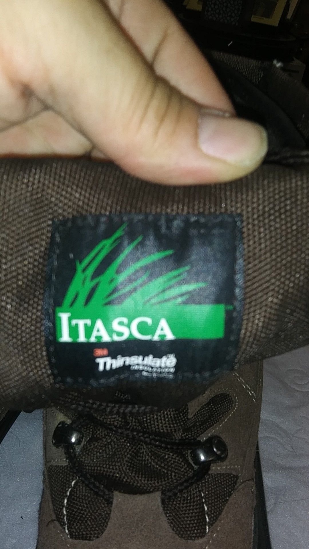 (SIZE 9) Itasca boots in gently worn condition, Style - Grand Forks lace up with Thinsulate in brown suede - black rubber upper