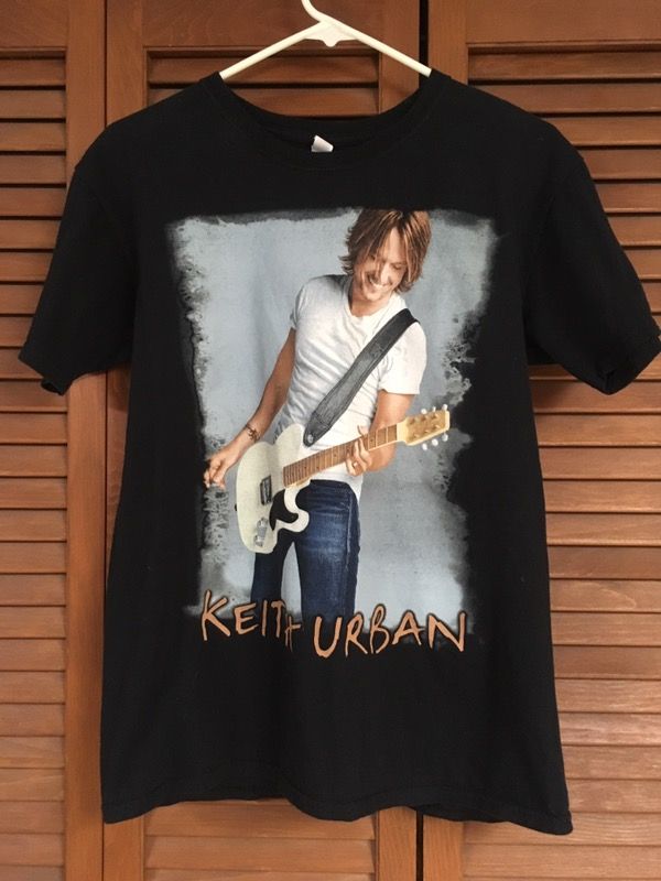 Keith Urban 2011 tour shirt